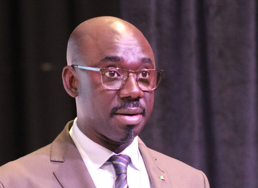 10. Papa Seck - One Health (in French, en Français)