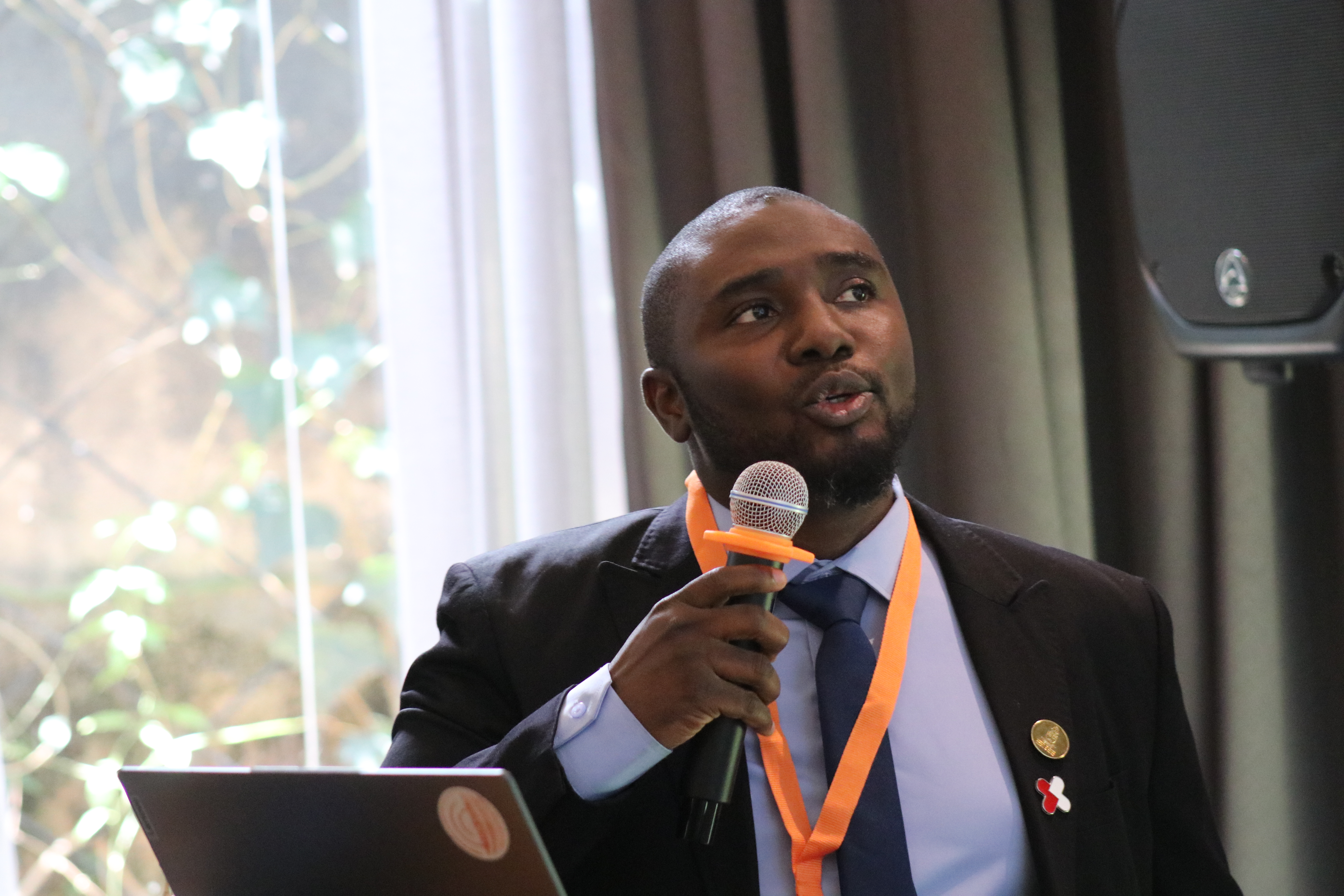 Hassan Ibrahim Zubairu - UP - VEE Twinning
