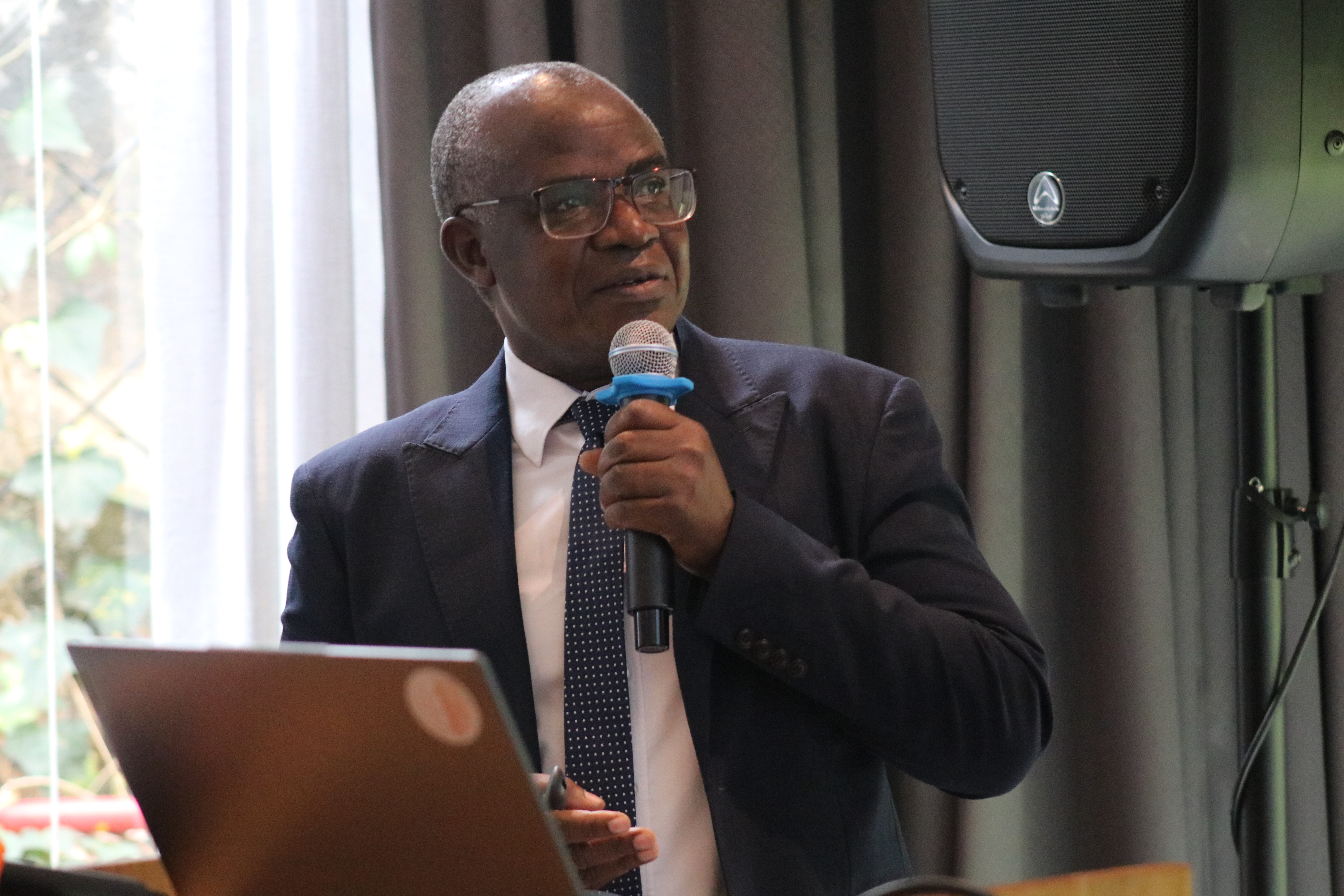 Hezron Nonga - SUA - Are Veterinary Faculties Ready to Respond to AMR and AMS Educational Needs